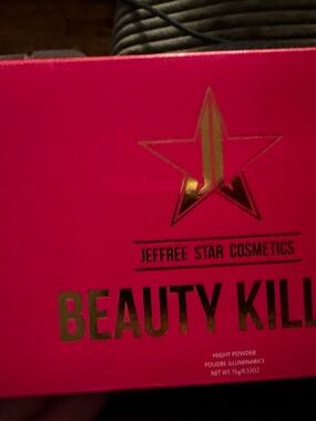 Jeffree Star Beauty Killer Palette - Neon Pink with Gold Logo